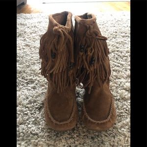Minnetonka double fringe boots